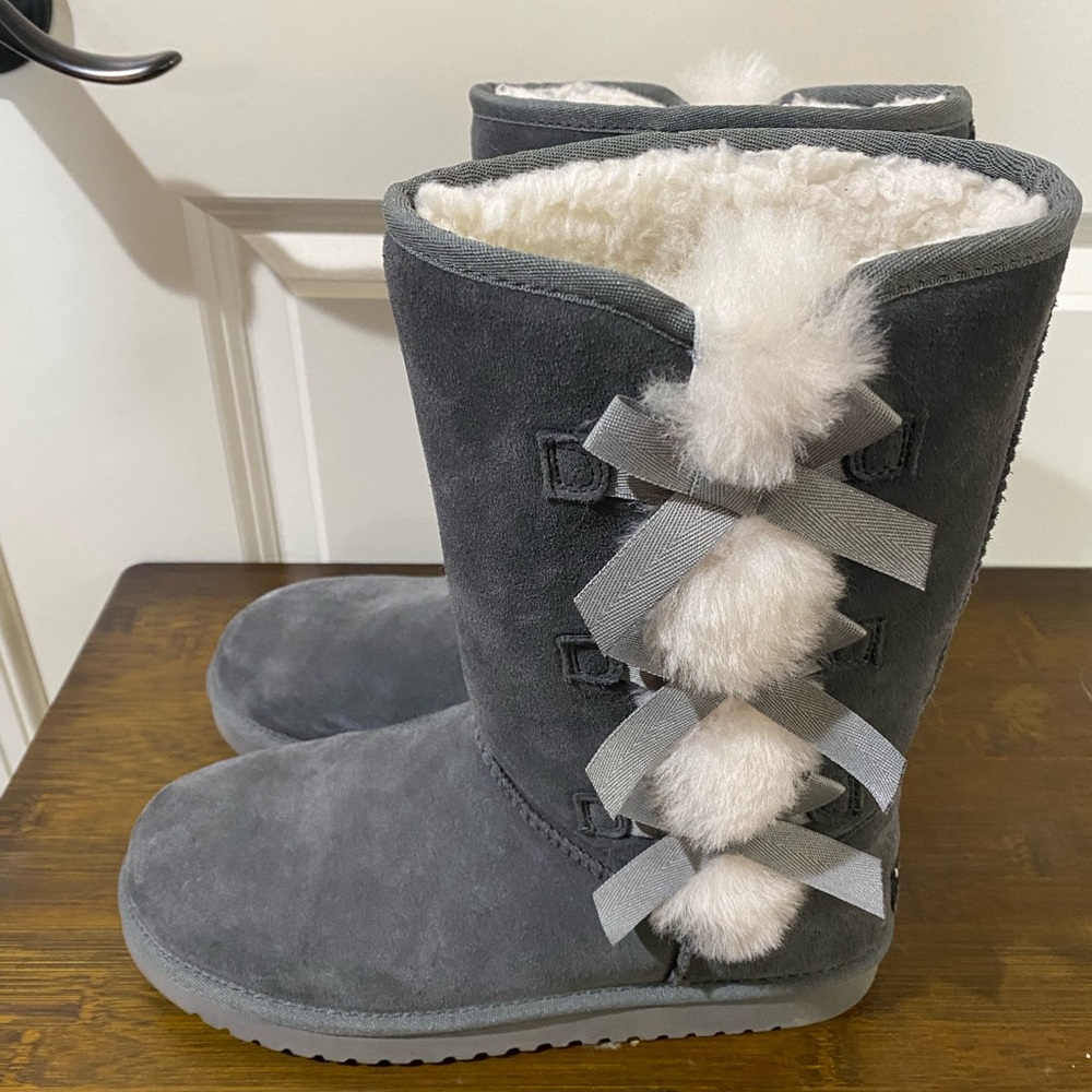 Koolaburra by Ugg Victoria Boots - Gray - Size 8 - Excellent Condition - $50